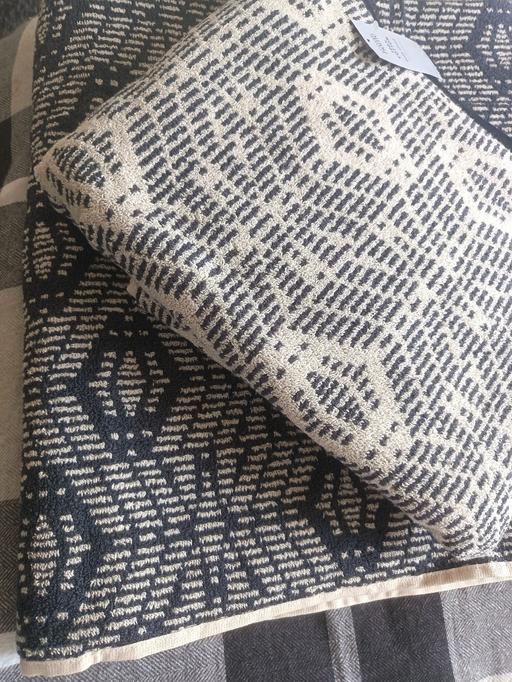 Buy & Sell Parkgate Rotherham - Photos for towels set of 2