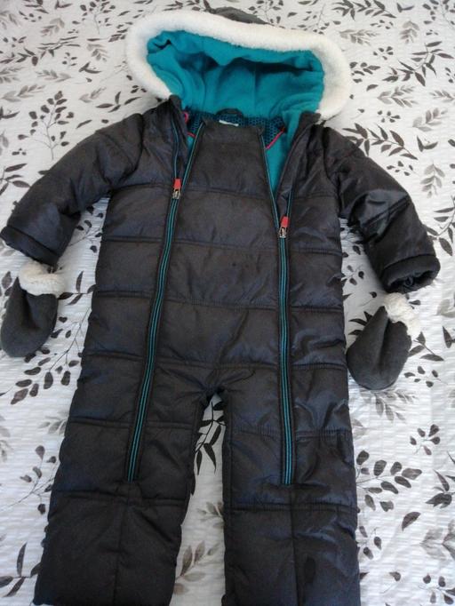 Buy & Sell Wednesfield Wolverhampton - Photos for Snow suit size *9-12mths*