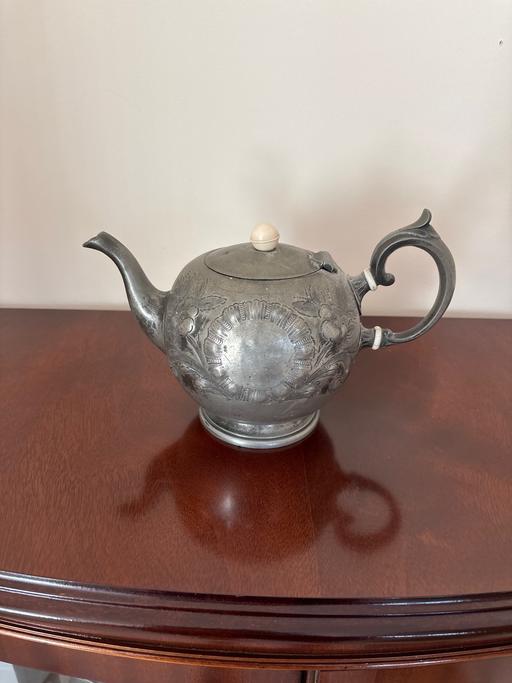 Buy & Sell Eltham South East London - Photos for Antique tea pot