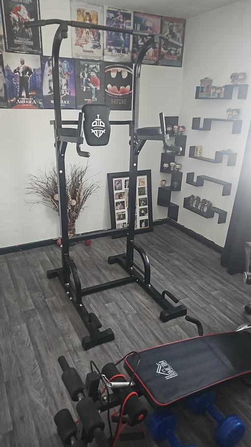 Buy & Sell Walton Liverpool - Photos for Pull Up Station