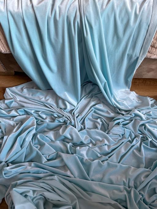 Buy & Sell Salterhebble Calderdale - Photos for 5 meter egg shell light blue velvour velvet f