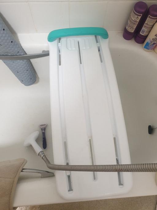  — Bath board /Shower board