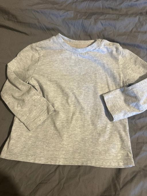 Buy & Sell Oldbury Sandwell - Photos for Boys grey jumper with clasp on shoulder