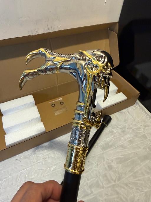 — Walking stick cane skull head