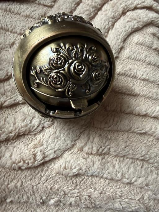 Buy & Sell Siddal Calderdale - Photos for Ashtray floral metal