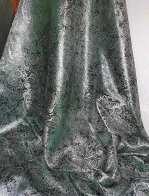 Buy & Sell Siddal Calderdale - Photos for 3mbottle green silver lurex jacquard fabric