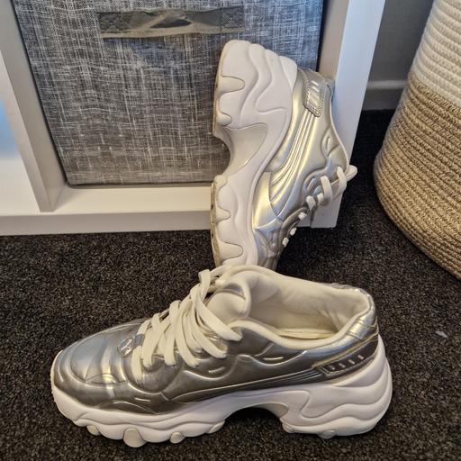 Buy & Sell High Green Sheffield - Photos for puma trainers size 6