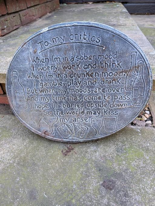 Buy & Sell Wollescote Dudley - Photos for GARDEN CONCRETE PLAQUE
