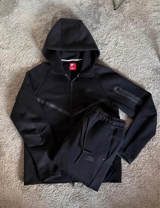 Buy & Sell Southall Ealing - Photos for Nike tech (black)