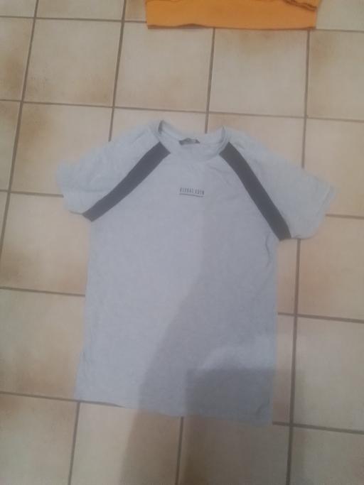 Buy & Sell Streetly Walsall - Photos for BOYS TEE SHIRT