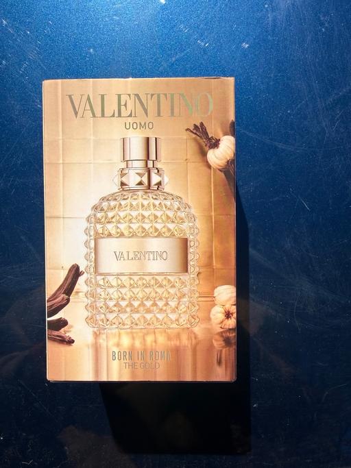  — Valentino uomo born in Roma
