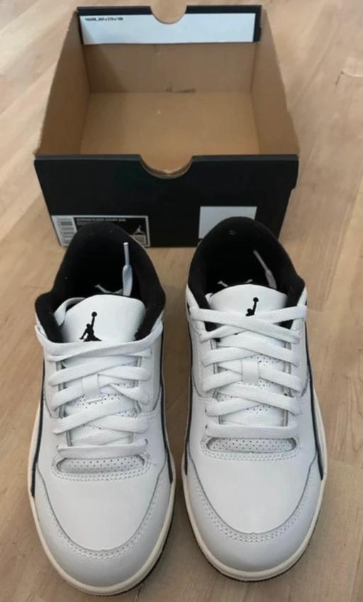 Buy & Sell Shirley Solihull - Photos for Jordan flight Trainers size 4