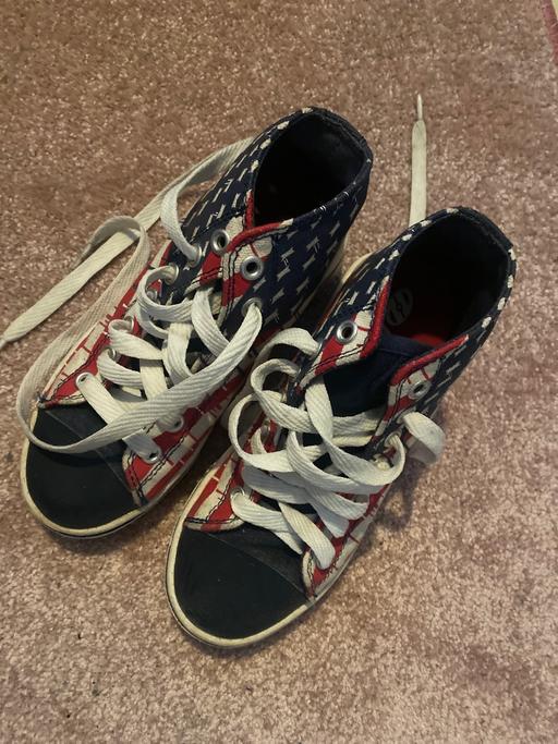 Buy & Sell Stoke Newington North London - Photos for Boys Heelys Trainers