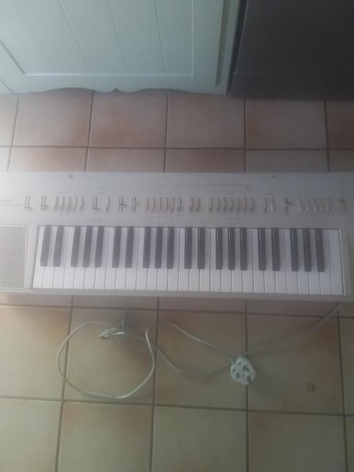 Buy & Sell Streetly Walsall - Photos for YAMAHA PORTABLE KEYBOARD MODEL PS-30