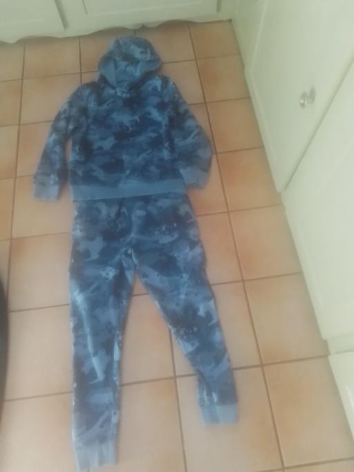 Buy & Sell Streetly Walsall - Photos for BOYS GEORGE JOGGING SUIT