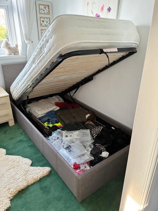 Buy & Sell Fairmoor Meadows Northumberland - Photos for Single bed with headboard and Mattress