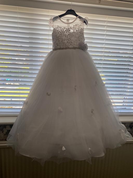 Buy & Sell Sherdley Road Industrial Estate Saint Helens - Photos for Stunning holy communion dress with vale