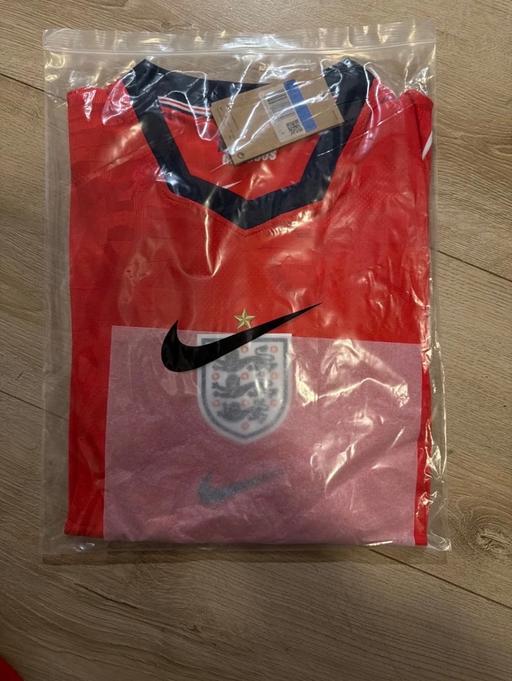 Buy & Sell Winchelsea Rother - Photos for England away shirt Medium 14x available 