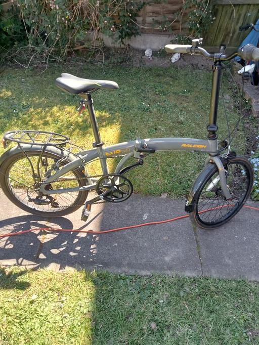 Buy & Sell Wilnecote Tamworth - Photos for RALEIGH EVO 2 FOLDING CYCLE