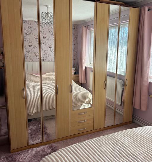 Buy & Sell Cheshunt Broxbourne - Photos for Light Wood Wardrobe mirror doors Bedroom