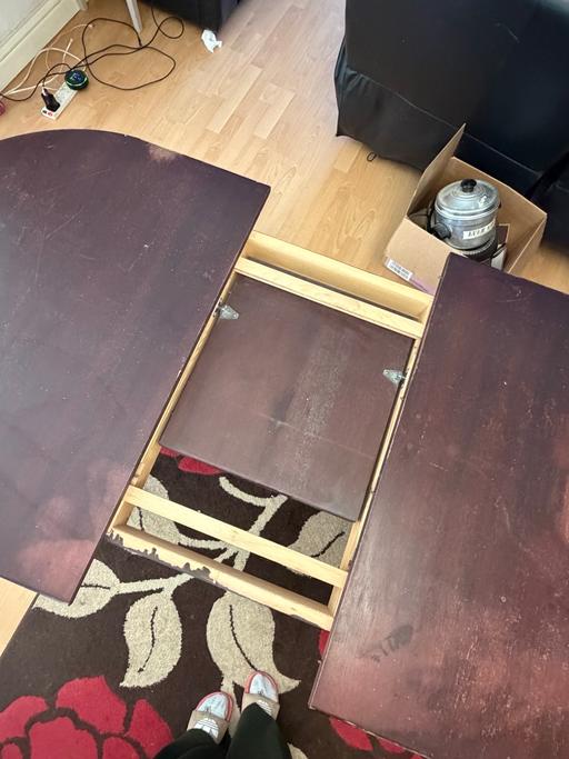 Buy & Sell Lampton South West London - Photos for Mahogany wood 6 seat dining table