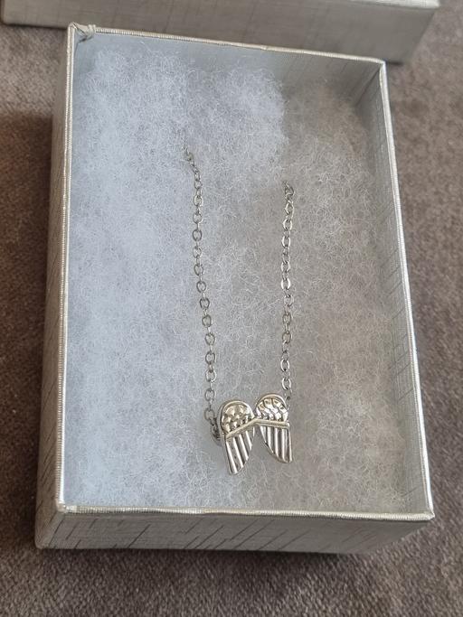 Buy & Sell Grafton Street Industrial Estate West Northamptonshire - Photos for New beautiful necklace chain