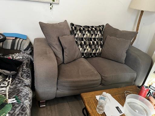 Buy & Sell The Headland Hartlepool - Photos for 2 seater + 3 seater sofa
