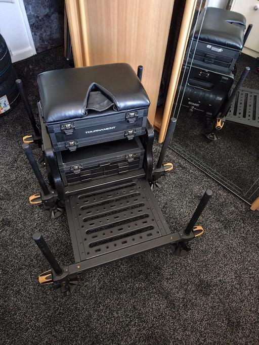 Buy & Sell Longley Sheffield - Photos for Diawa Tournament D400 Box