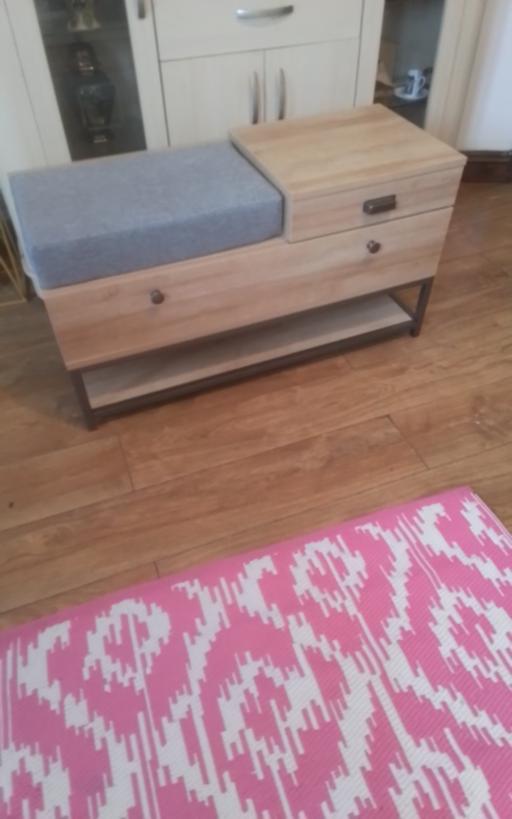 Buy & Sell Swinley Wigan - Photos for STYLISH STORAGE SEAT