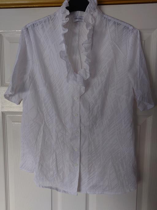 Buy & Sell Woodthorpe Charnwood - Photos for Women's white blouse size 14
