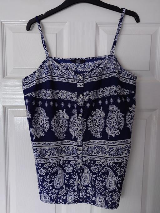 Buy & Sell Woodthorpe Charnwood - Photos for Women's navy patterned strap top size 16
