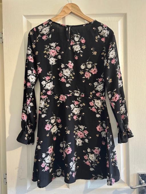 Buy & Sell Oldbury Sandwell - Photos for Black floral fitted dress