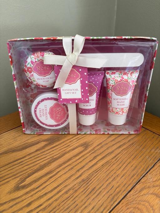 Buy & Sell Yardley Birmingham - Photos for Rose boutique gift set