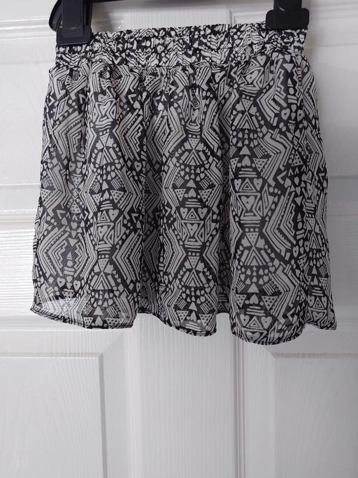 Buy & Sell Woodthorpe Charnwood - Photos for Girls patterned skirt size 2-3 years