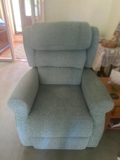 Buy & Sell Crossways Business Park Dartford - Photos for Parker Knolls reclining armchair