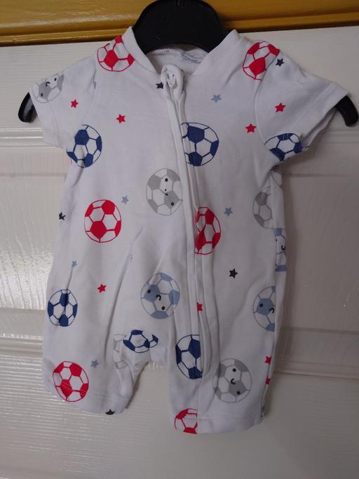 Buy & Sell Woodthorpe Charnwood - Photos for Baby boys football romper size newborn