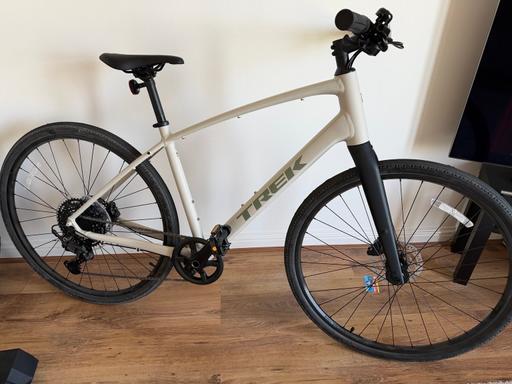 Buy & Sell Denton Tameside - Photos for Trek FX3 AL sport New In Large