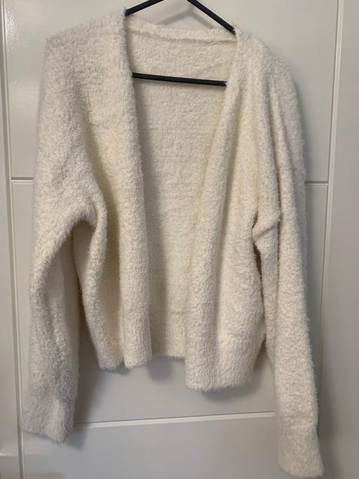 Buy & Sell Seven Kings East London - Photos for Womens fluffy cardigan