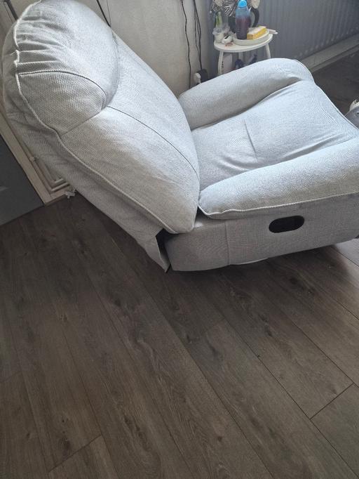 Buy & Sell Stoke Heath Bromsgrove - Photos for recliner rocker chair