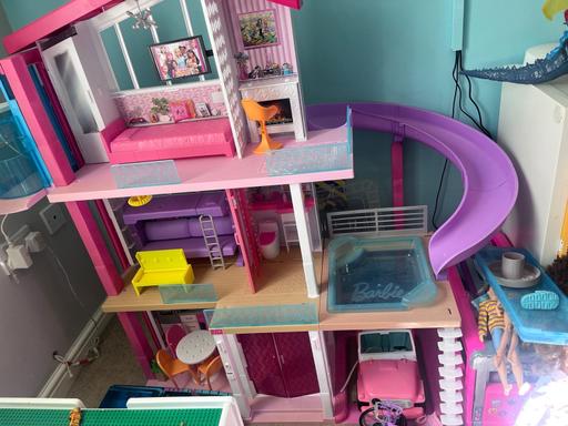 Buy & Sell Whitcliffe Kirklees - Photos for Barbie Dream House