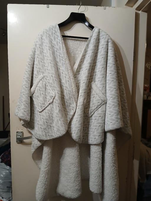 Buy & Sell Selly Oak Birmingham - Photos for Snuggle Cape
