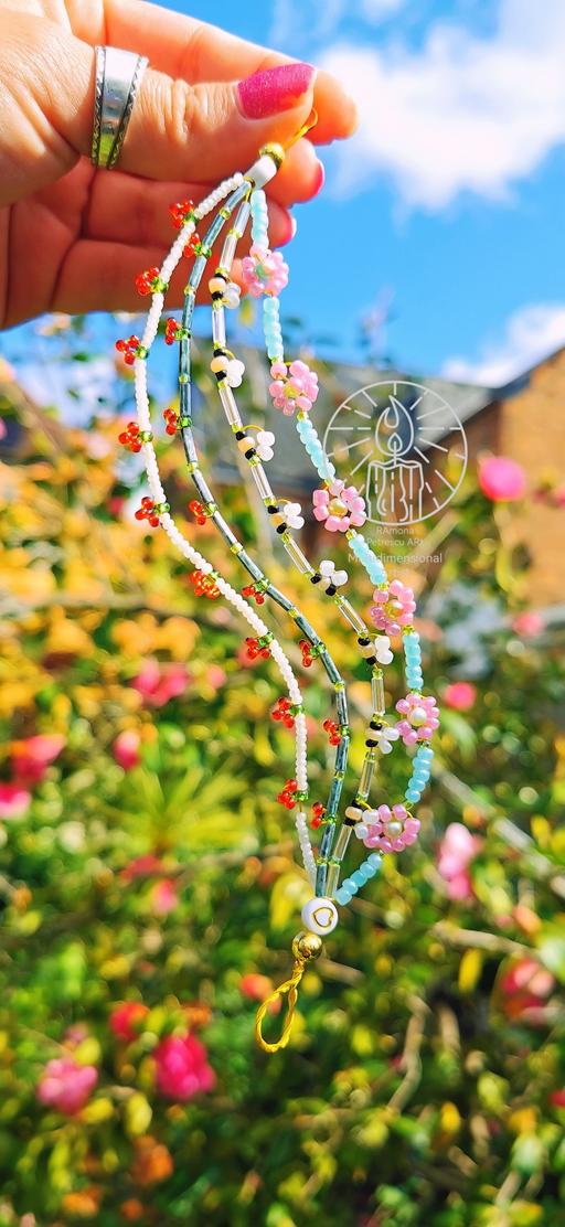 Buy & Sell Wylde Green Birmingham - Photos for 🍓 Strawberry, Cherry, Bee& Flowers Bracelet