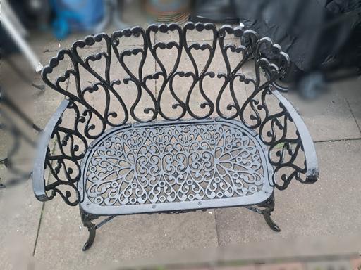 Buy & Sell Lye Dudley - Photos for Cast iron heavy bench heart to heart pattern
