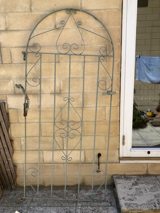 Buy & Sell Corsham Wiltshire - Photos for Wrought iron gate