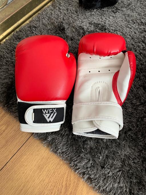 Buy & Sell Leamore Walsall - Photos for Children’s boxing gloves