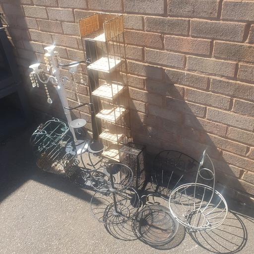 Buy & Sell Pensnett Dudley - Photos for Joblot Of Metal House & Garden Ornaments .