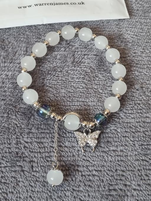 Buy & Sell Grafton Street Industrial Estate West Northamptonshire - Photos for New beautiful bracelet