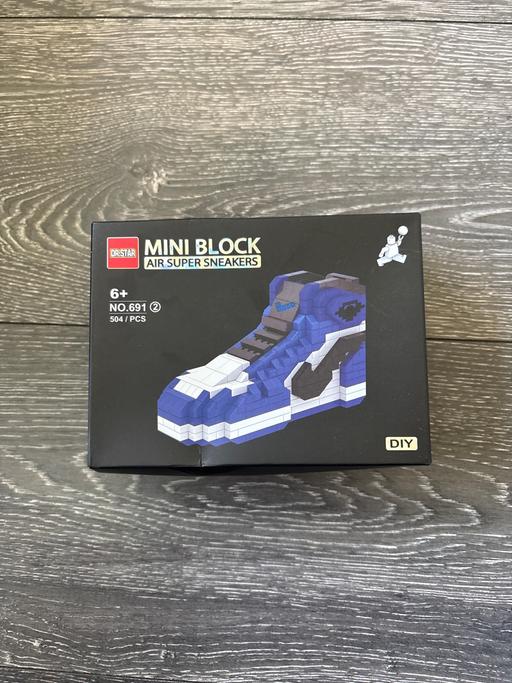 Buy & Sell Upper Gornal Dudley - Photos for Mini Block sneaker new
