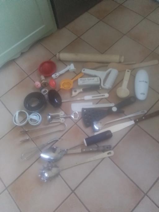 Buy & Sell Streetly Walsall - Photos for LARGE COLLECTION OF KITCHEN UTENSILS