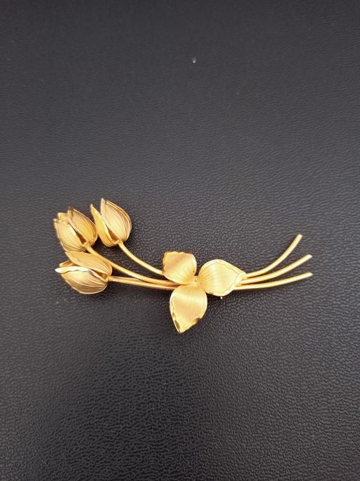 Buy & Sell Hall Green Birmingham - Photos for VINTAGE ECCO ROLLED GOLD FLORAL BROOCH.